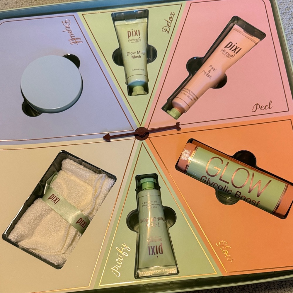 Pixi Skincare Gift Set, Glow Skin Treats PR Box